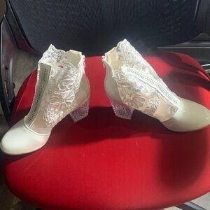 Lace Embellished White Ankle Boots with textured Block Heel